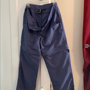 EUC. Ladie’s zip off pants.